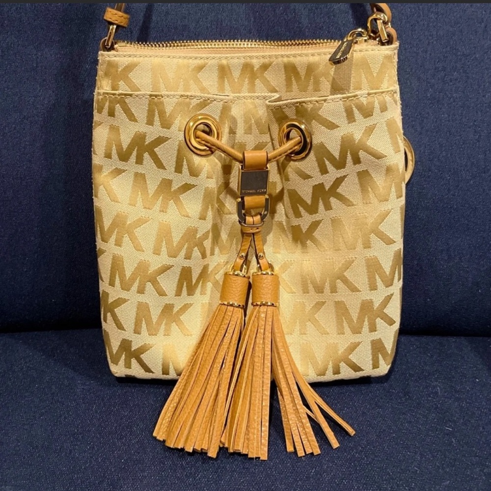 Michael Kors Crossbody Purse